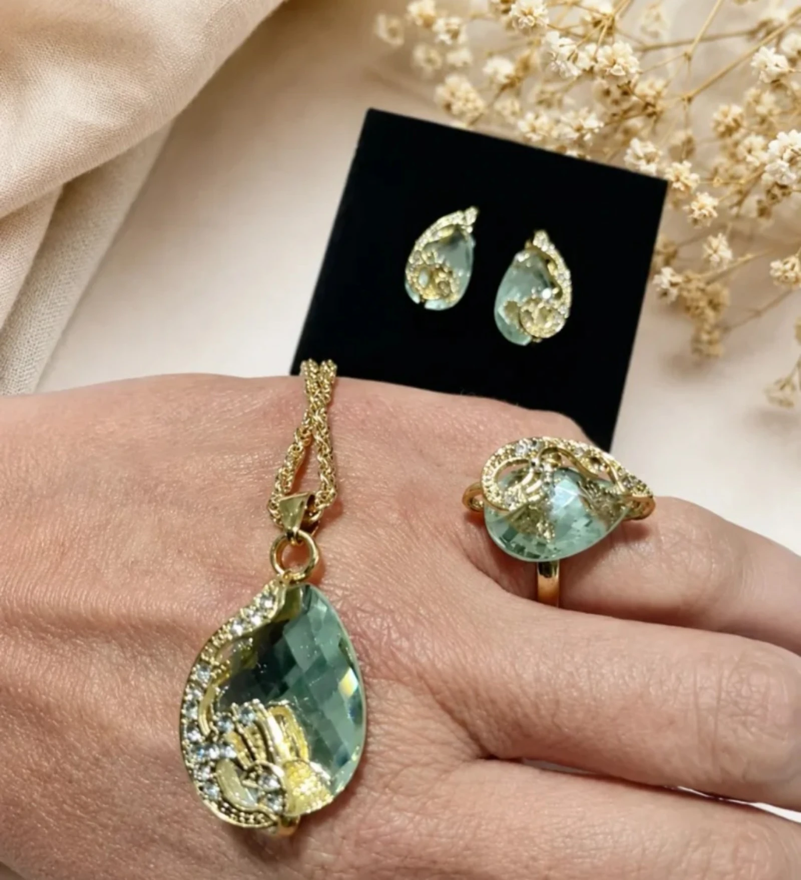 Ensemble pendentif avec bague et boucles d'oreilles – photo 2
